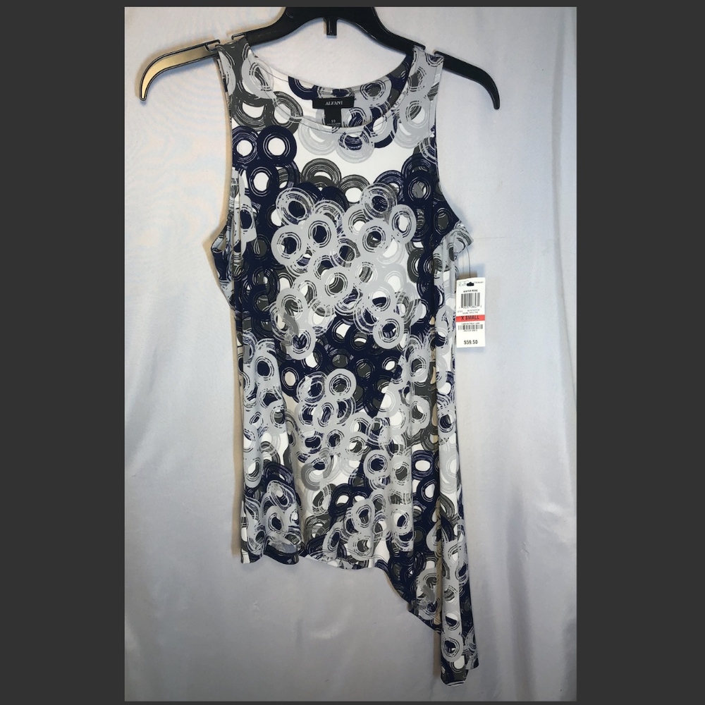 NWT Asymmetrical Alfani Top in Blue Circle